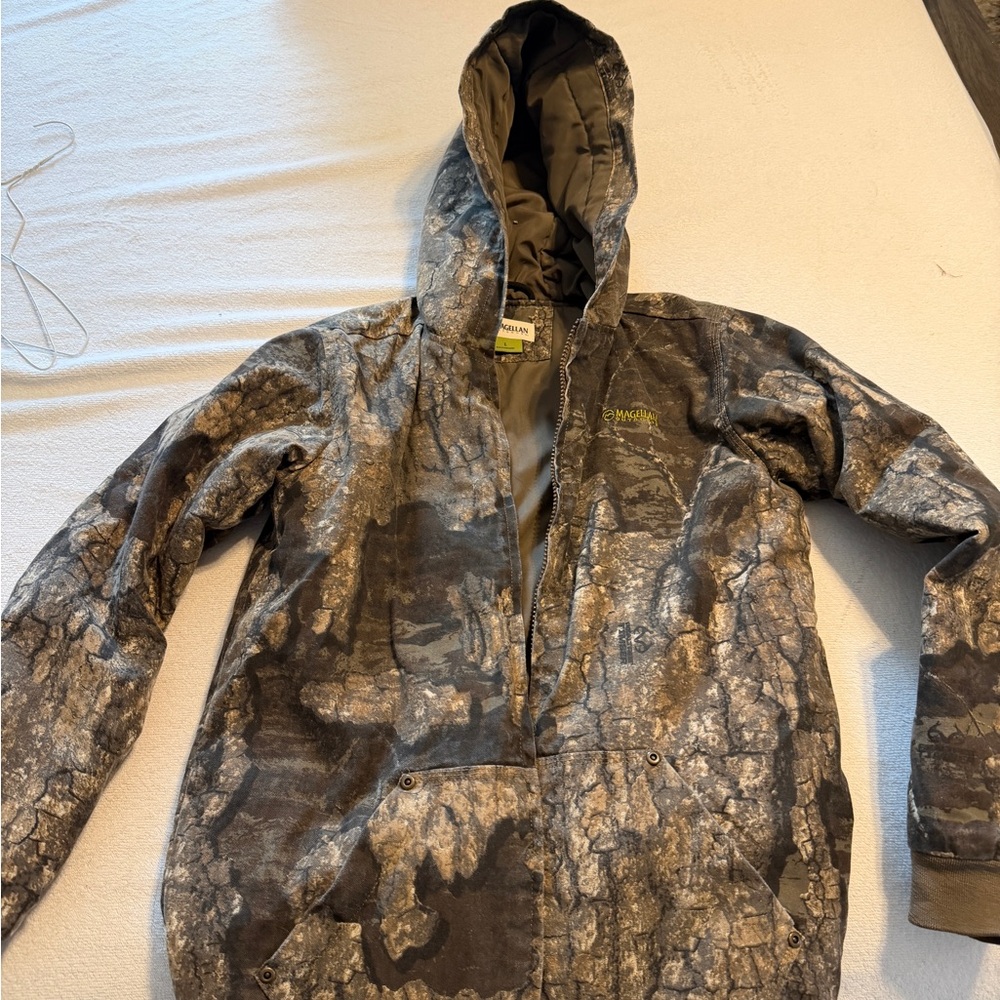 Magellan Outdoors Kids Camo Hooded Jacket in Brown and Gray